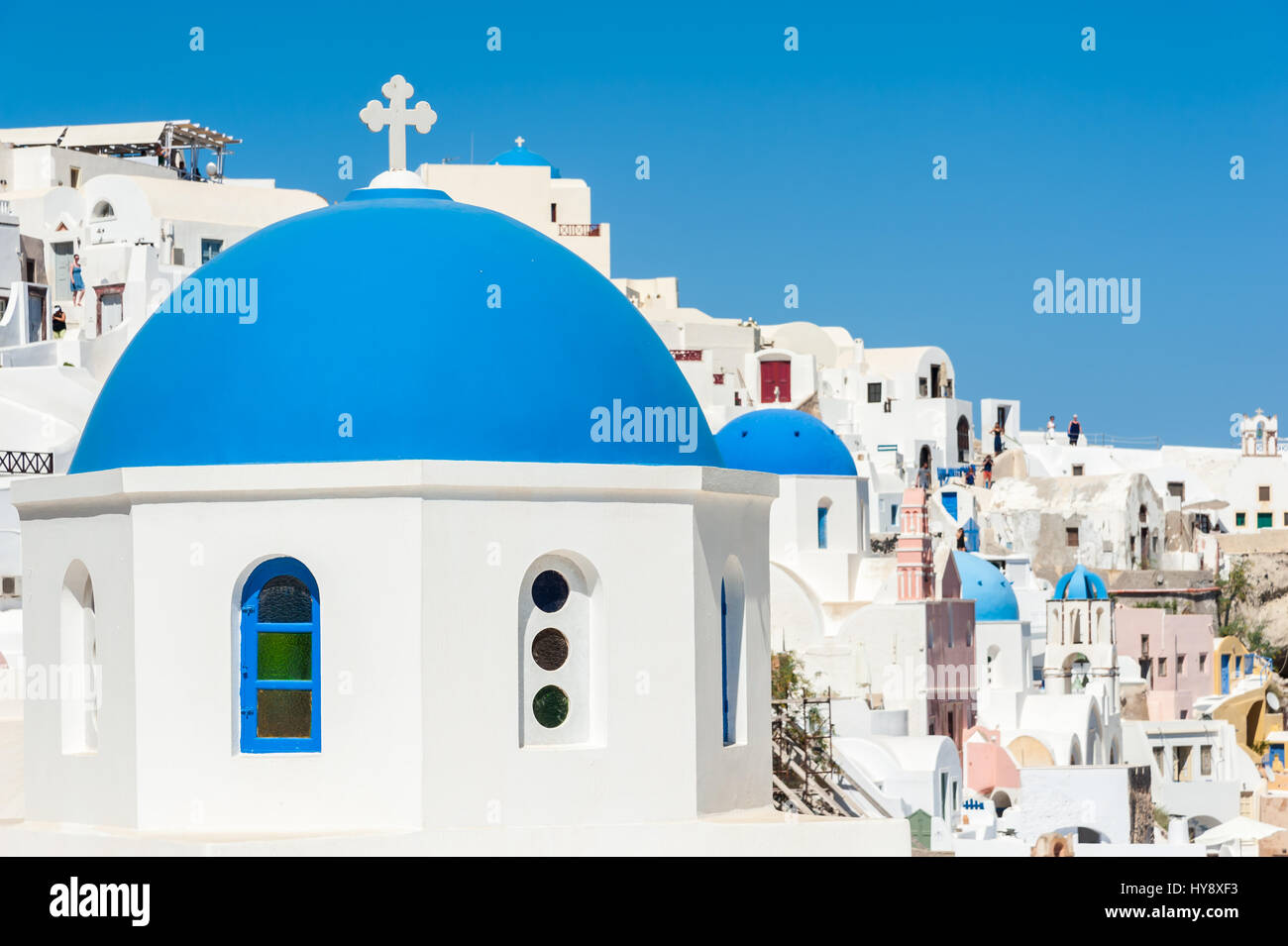 Vista di Oia con le cupole blu - Santorini - Grecia Foto Stock