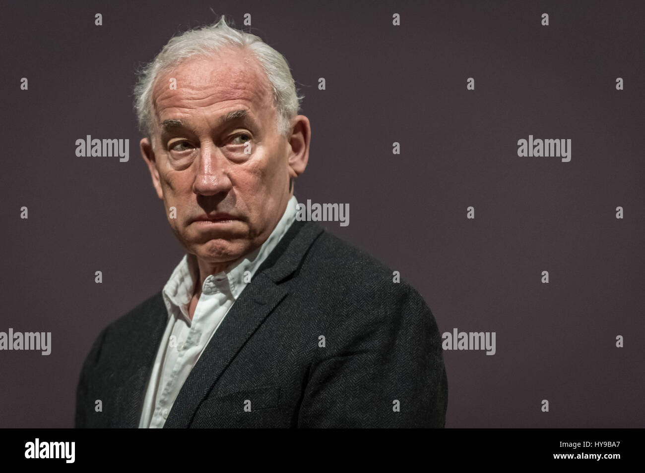 Simon Callow (67), CBE. Attore inglese, musicista, scrittore e regista teatrale. Fotografato a Londra, Regno Unito. Foto Stock