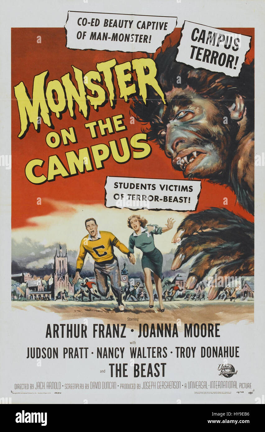 "Monster on the Campus" è un film di fantascienza statunitense del 1958 che segue uno studente universitario che diventa vittima di un mostro preistorico. Il film mescola elementi di orrore, suspense e la scoperta della scienza andata male. Foto Stock "Monster on the Campus" è un film di fantascienza statunitense del 1958 che segue uno studente universitario che diventa vittima di un mostro preistorico. Il film mescola elementi di orrore, suspense e la scoperta della scienza andata male. Foto Stock