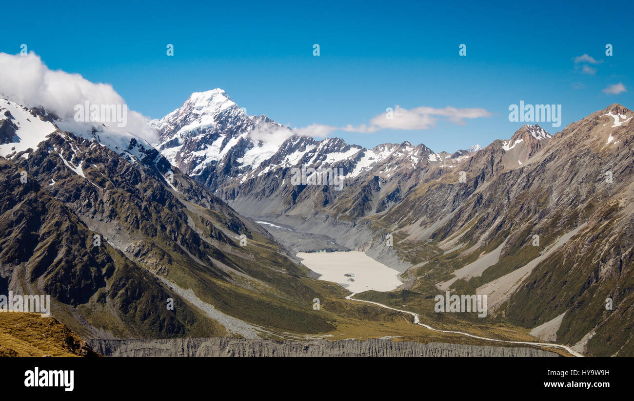 Vista panoramica della valle di Hooker, Mueller lago e Mt Cook, Alpi del Sud, Nuova Zelanda Foto Stock