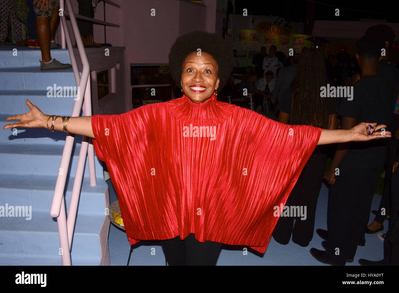 Detroit, Michigan, Stati Uniti d'America. 1 Aprile, 2017. Jenifer Lewis assiste Allee Willis' Detroit parte" beneficiando il mosaico Youth Theatre di Detroit celebra 25 anni di eccellenza. Credito: la foto di accesso/Alamy Live News' Foto Stock