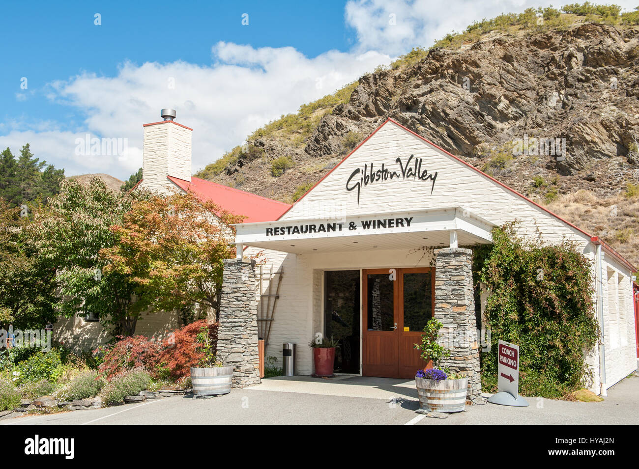 Gibbston Valley azienda vitivinicola in Central Otago. È il più meridionale fra la regione del vino nel mondo e famoso soprattutto per il suo Pinot Nero e vini bianchi. Foto Stock