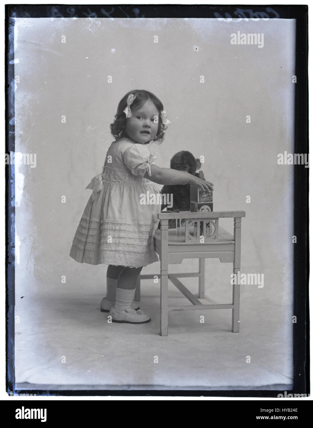Baby Cooke, un neonato, in una fotografia del 1912, di David Knights-Whittome, un artista britannico, riprodotta nel 1944. Foto Stock