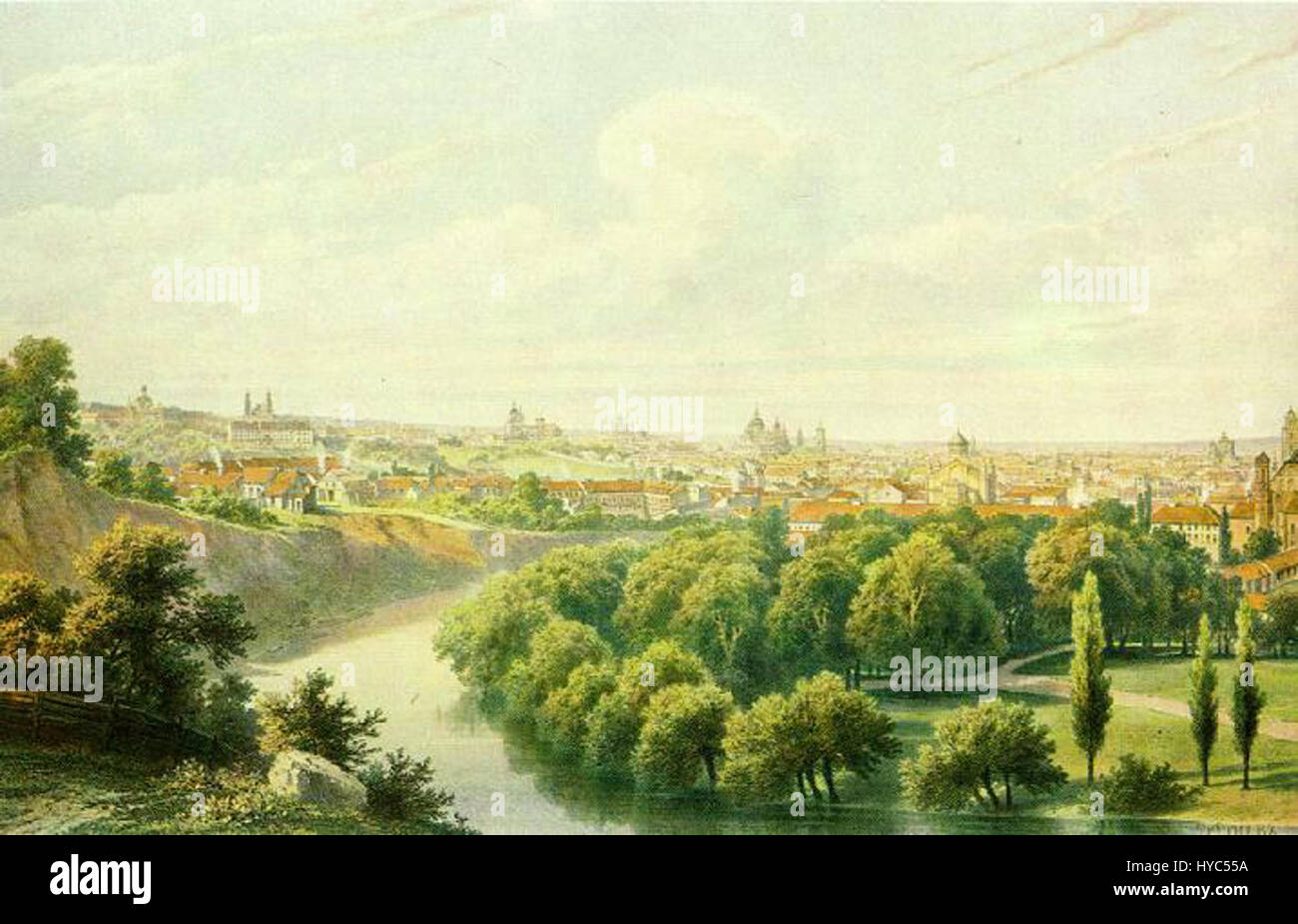 Il 'Panorama di Vilnius' di Ivan Trutnev cattura una vista mozzafiato della capitale lituana, enfatizzando i suoi monumenti architettonici e il paesaggio panoramico che circonda la città. Il dipinto riflette il movimento artistico del tempo. Foto Stock