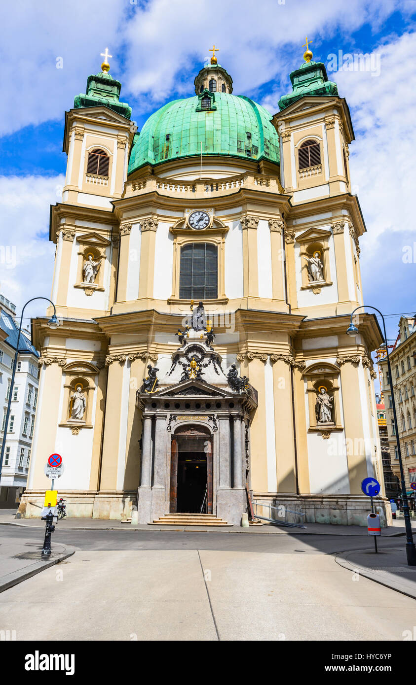 Vienna, Austria. La peterskirche ( san pietro ) barocco cattolica romana chiesa parrocchiale in Wien. Foto Stock