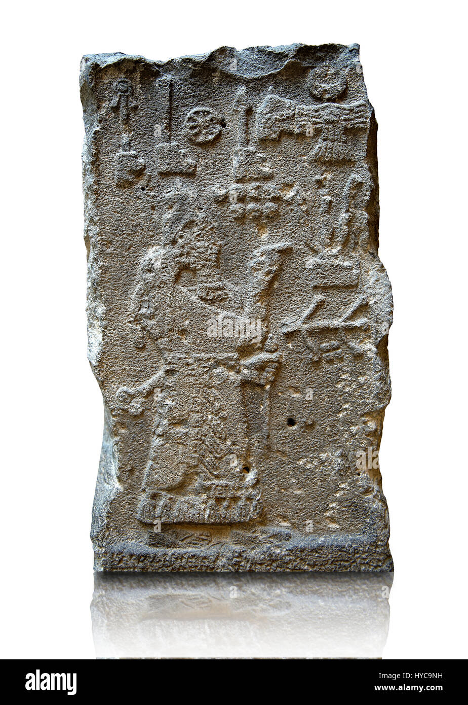 810-783 A.C. Neo-Assyrian Stele con sculture in rilievo & iscrizione al re Adad-Nirari III (figlio di Samsi-Adad V, re di Assiria a pregare la divinità. Foto Stock