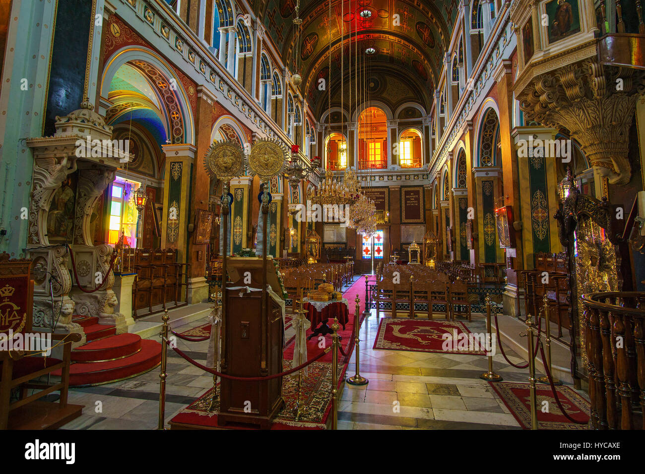 Interno del neo classica chiesa greco-ortodossa di San Nicola, Ermoupolis, Syros, greco isole Cicladi Foto Stock