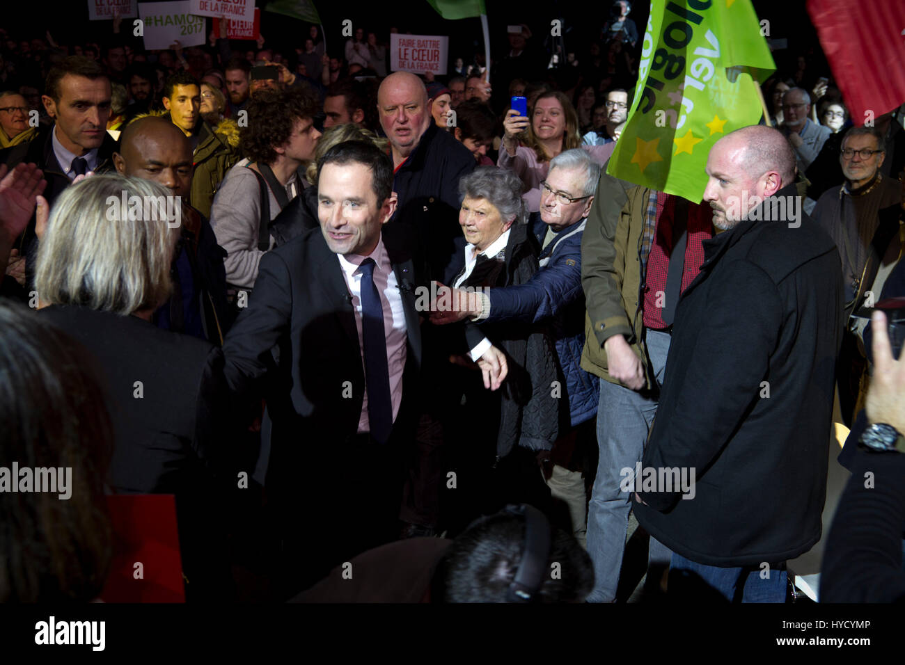 Brest.Francia.1 Marzo 2017.Partito socialista francese candidato presidenziale,Benoit Hamon,offre un discorso durante una riunione pubblica a Brest ,Brittany Foto Stock