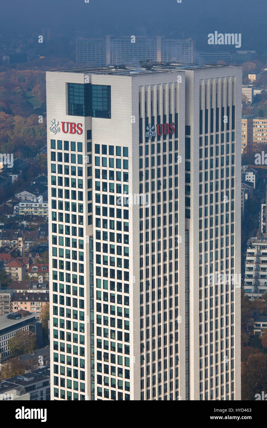 Hesse, Francoforte, vista dalla torre principale al Opernturm, il tedesco gli uffici della sede centrale di Unione di Banche Svizzere AG, UBS bank Foto Stock