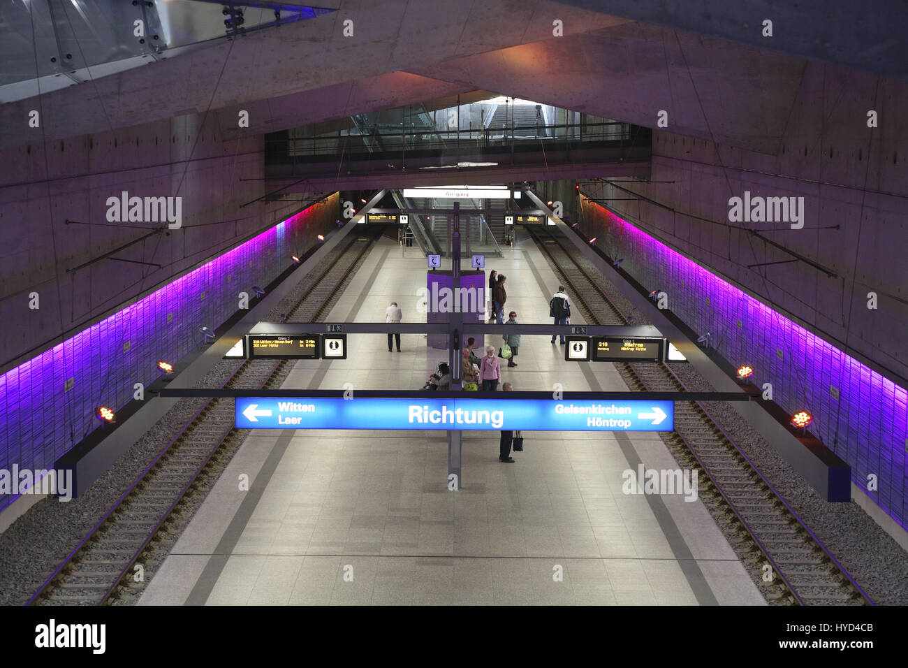 DEU, la Germania, la zona della Ruhr, Bochum, stazione metropolitana Rathaus-Sued, town hall sud. Foto Stock
