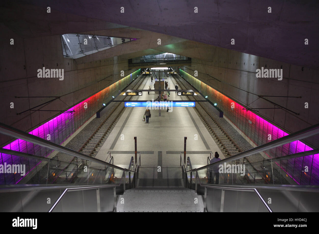 DEU, la Germania, la zona della Ruhr, Bochum, stazione metropolitana Rathaus-Sued, town hall sud. . Foto Stock