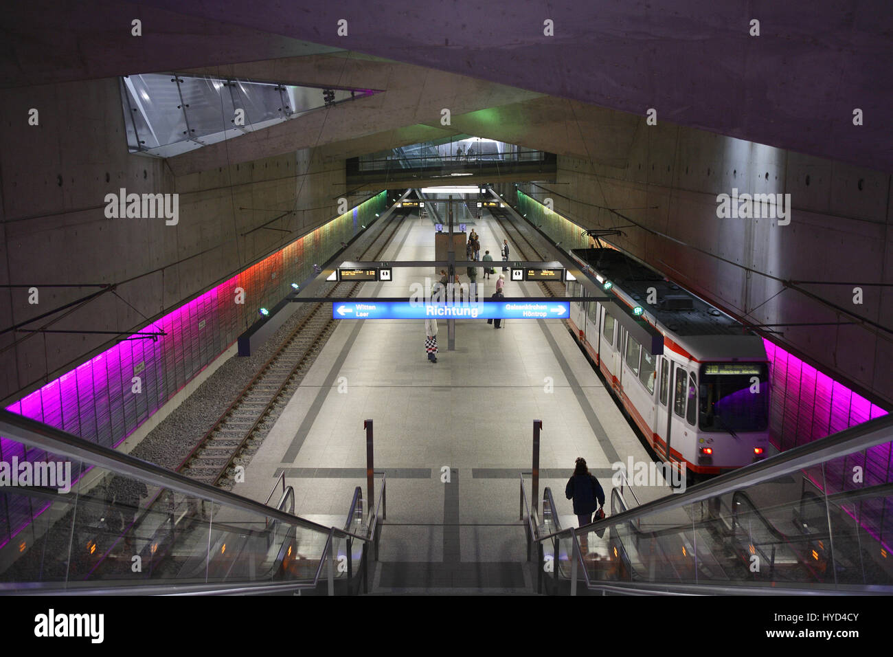 DEU, la Germania, la zona della Ruhr, Bochum, stazione metropolitana Rathaus-Sued, town hall sud. Foto Stock