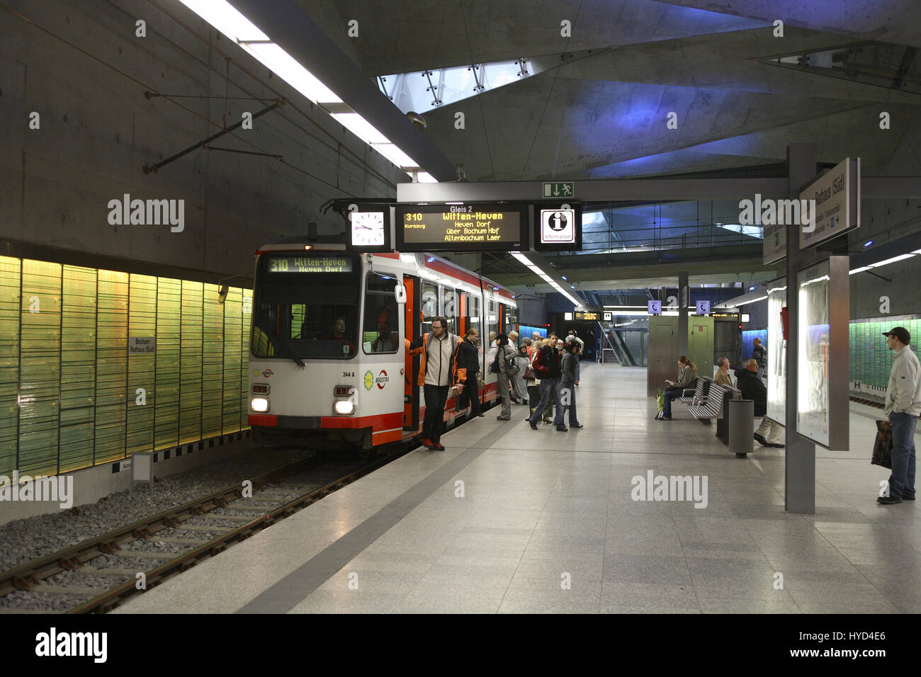 DEU, la Germania, la zona della Ruhr, Bochum, stazione metropolitana Rathaus-Sued, town hall sud. Foto Stock
