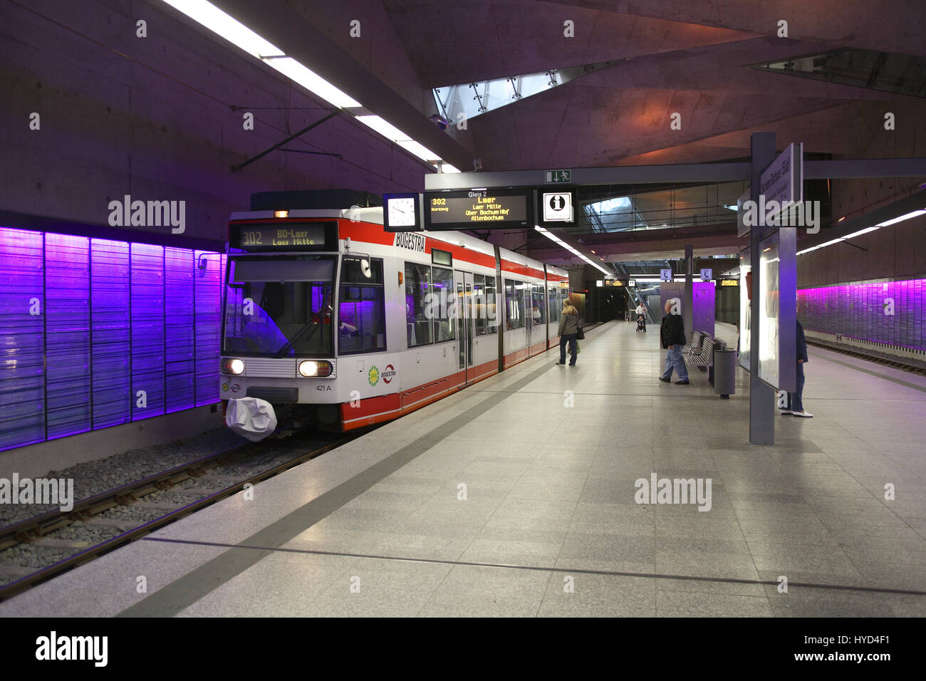 DEU, la Germania, la zona della Ruhr, Bochum, stazione metropolitana Rathaus-Sued, town hall sud. Foto Stock