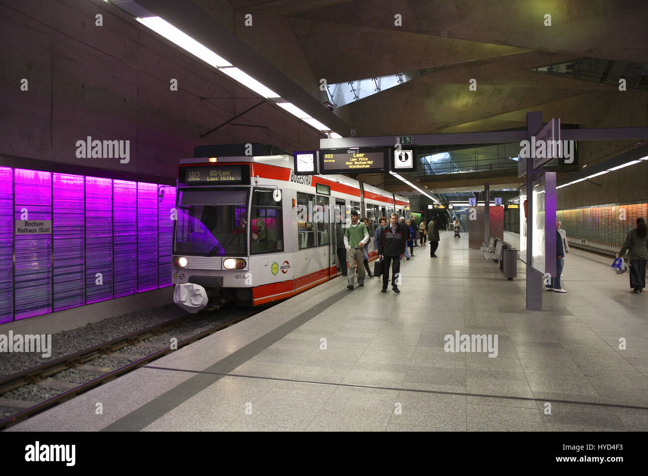 DEU, la Germania, la zona della Ruhr, Bochum, stazione metropolitana Rathaus-Sued, town hall sud. Foto Stock