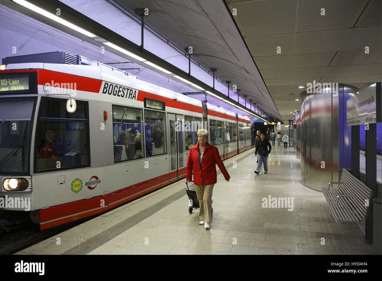 DEU, la Germania, la zona della Ruhr, Bochum, stazione metropolitana Bochumer Verein Jahrhunderthalle. Foto Stock
