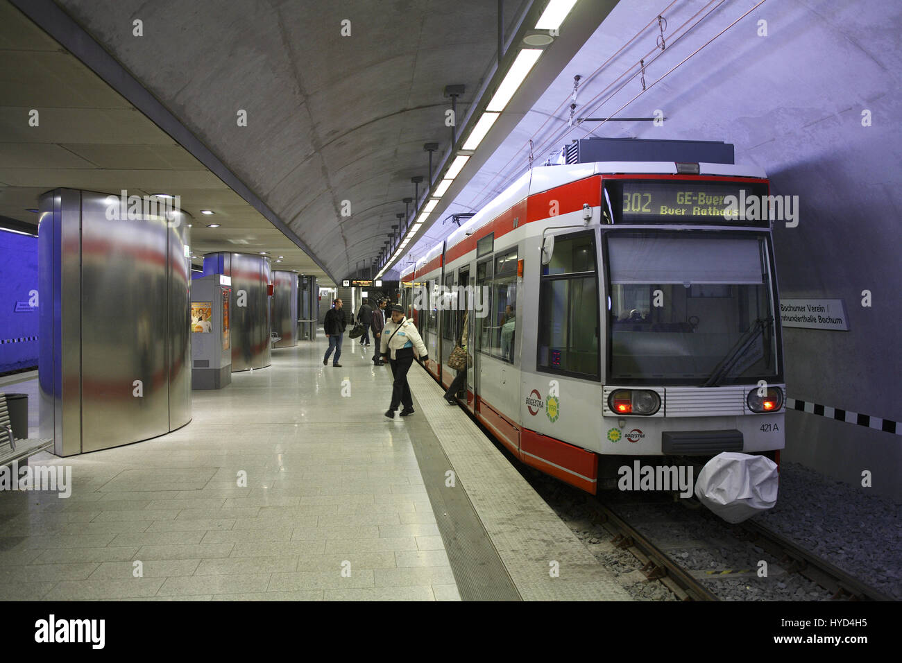 DEU, la Germania, la zona della Ruhr, Bochum, stazione metropolitana Bochumer Verein Jahrhunderthalle. Foto Stock