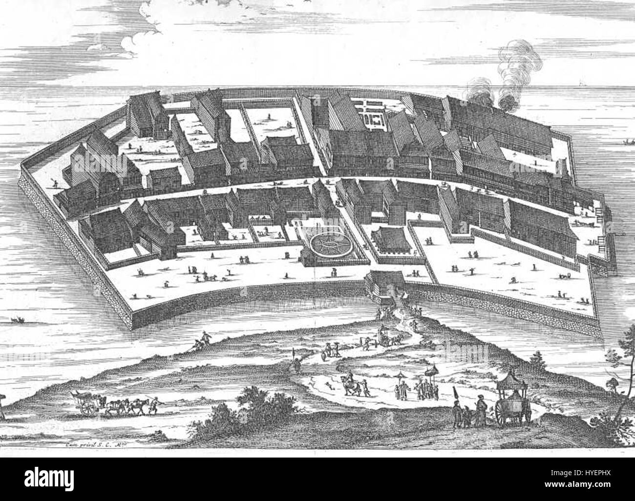 Dejima, una piccola isola artificiale di Nagasaki, in Giappone, è presente in questo lavoro del 1669 di Arnoldus Montanus. Il pezzo riflette l'incontro olandese con il Giappone durante il periodo Edo, illustrando lo scambio culturale e la rete commerciale globale. Foto Stock