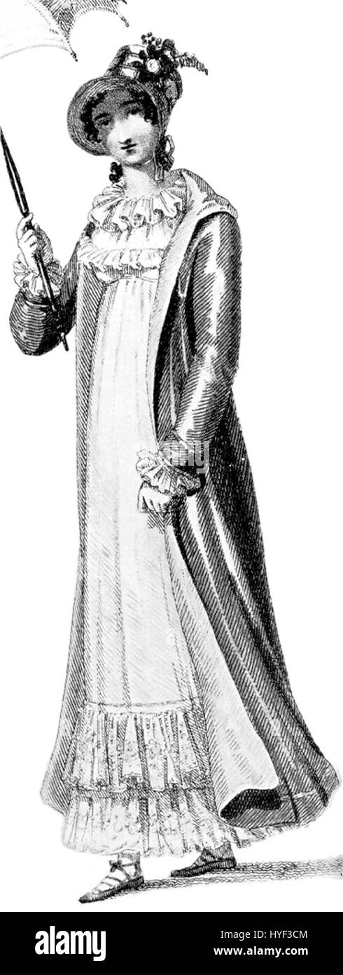 Questo costume da passeggio del 1815, presentato nell'Ackermann's Repository, mostra un tipico design dell'era Regency, che include un abito lungo e accessori. L'abito riflette le tendenze della moda dell'Europa dei primi anni del XIX secolo, enfatizzando l'eleganza e la semplicità. Foto Stock