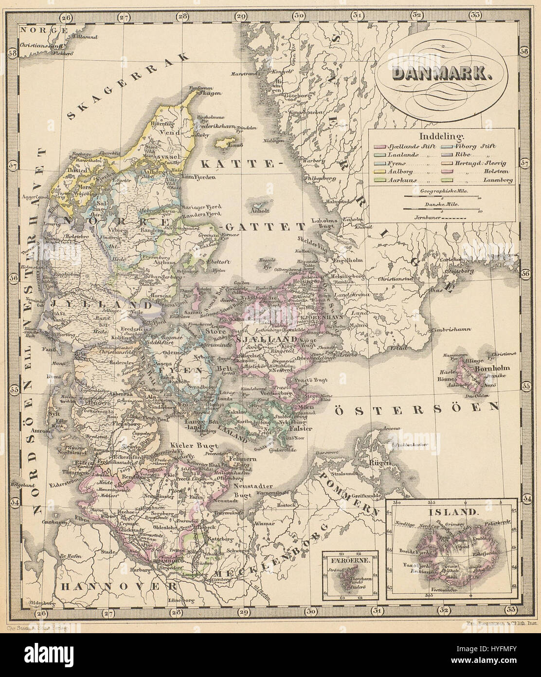 Questo titolo si riferisce a un atlante del mondo, probabilmente tratto dall'archivio digitale della Biblioteca nazionale norvegese. L'atlante presenta informazioni geografiche e mappe di tutti i continenti e le regioni della Terra. Foto Stock