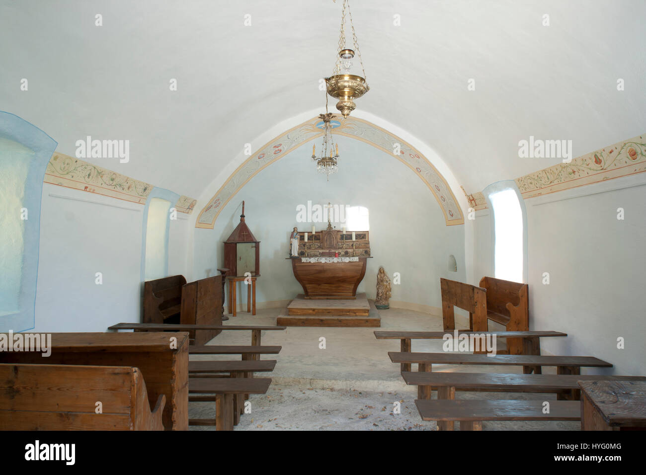 Francia, Drôme (26), Chastel-Arnaud, Les Auberts, chapelle Saint-André-des-Auberts, à l'intérieur Peintures de Jean-Charles Fabre de 2006 // Francia, dr. Foto Stock