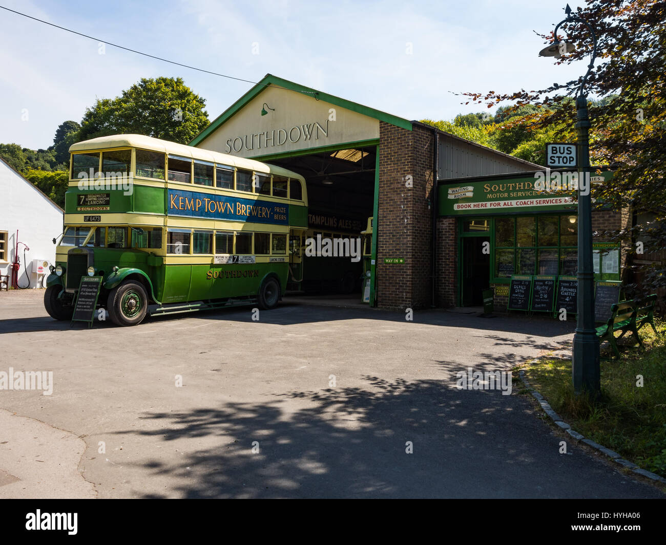 Un vintage Leyland Titan TD1 double decker bus Southdown a Amberley Working Museum, Amberley, West Sussex Foto Stock