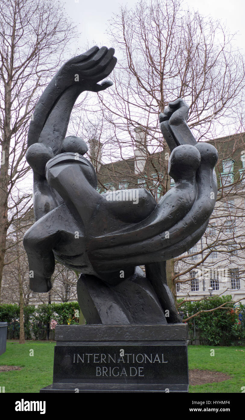 Monumento ai volontari da le Brigate Internazionali che ha combattuto sul 1936-1939 lato repubblicano della spagnola Cilil guerra contro facism. Londra, UK Foto Stock