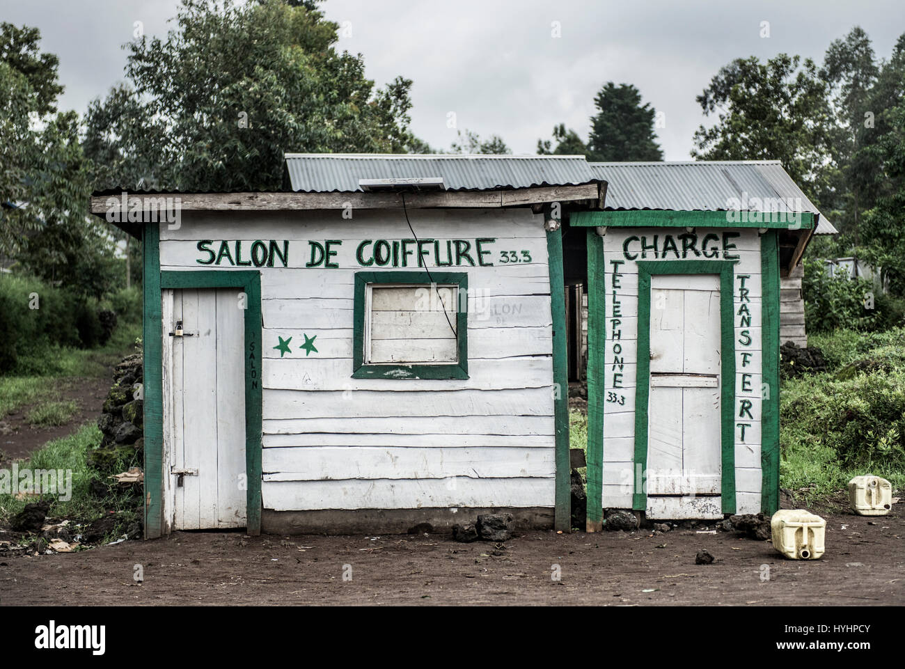 Tipico parrucchiere nel Nord Kivu Foto Stock