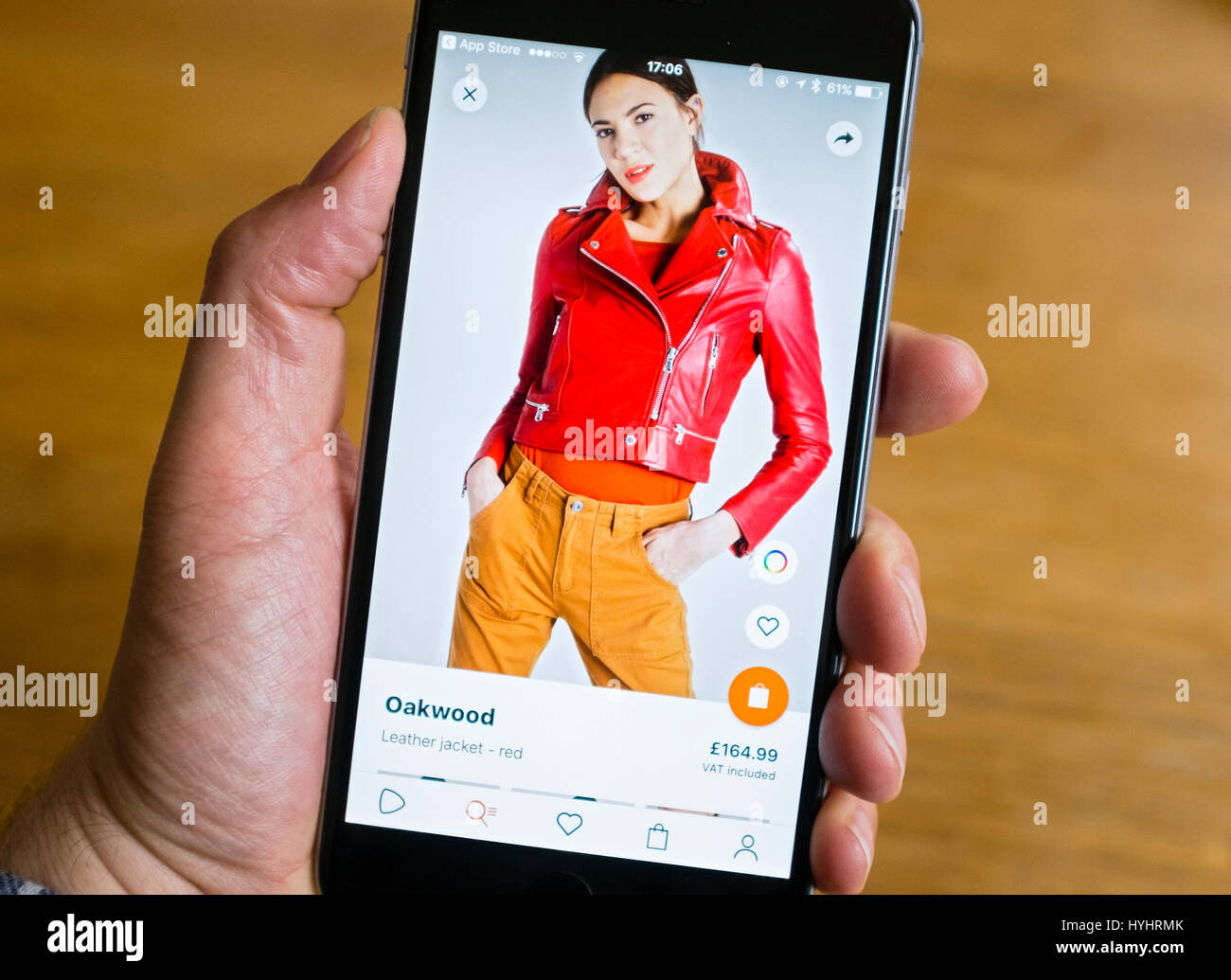 Zalando online immagini e fotografie stock ad alta risoluzione - Alamy