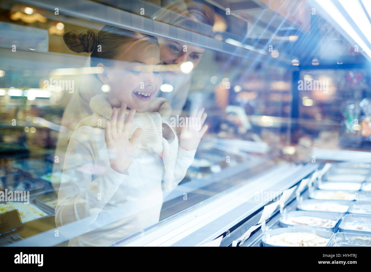 Ragazza emozionante Foto Stock