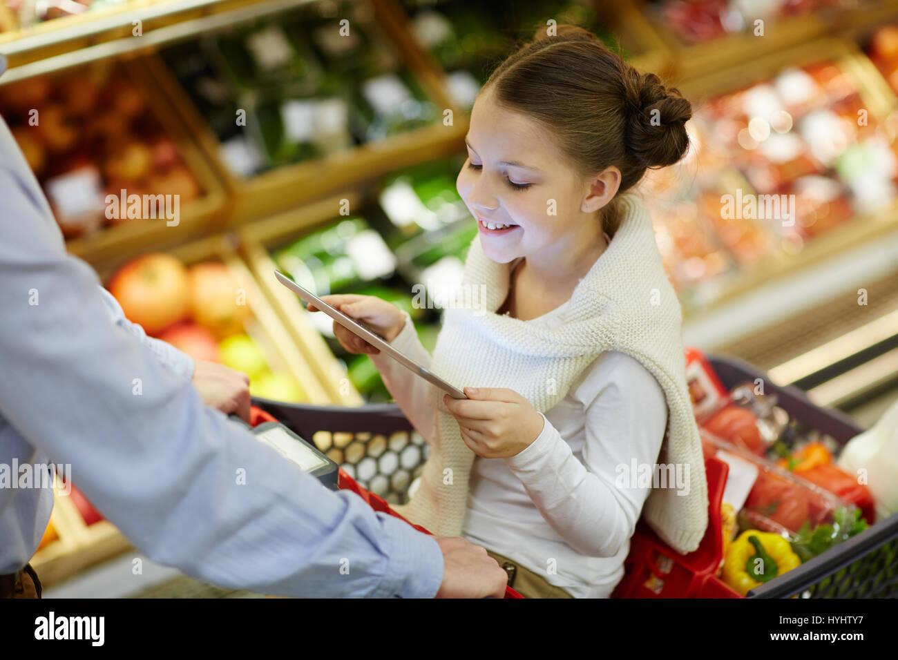 Muovendosi in shopping cart Foto Stock