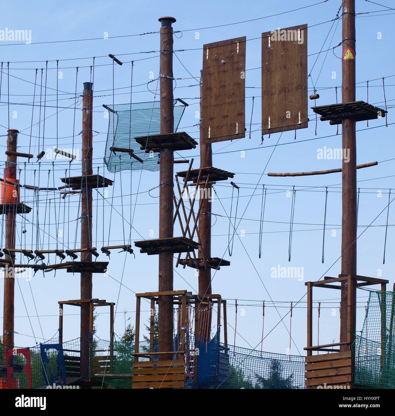 Linea nel parco il parco di divertimenti con la miniatura Avenue su maggio 01, 2014 in Krajno, Polonia Foto Stock