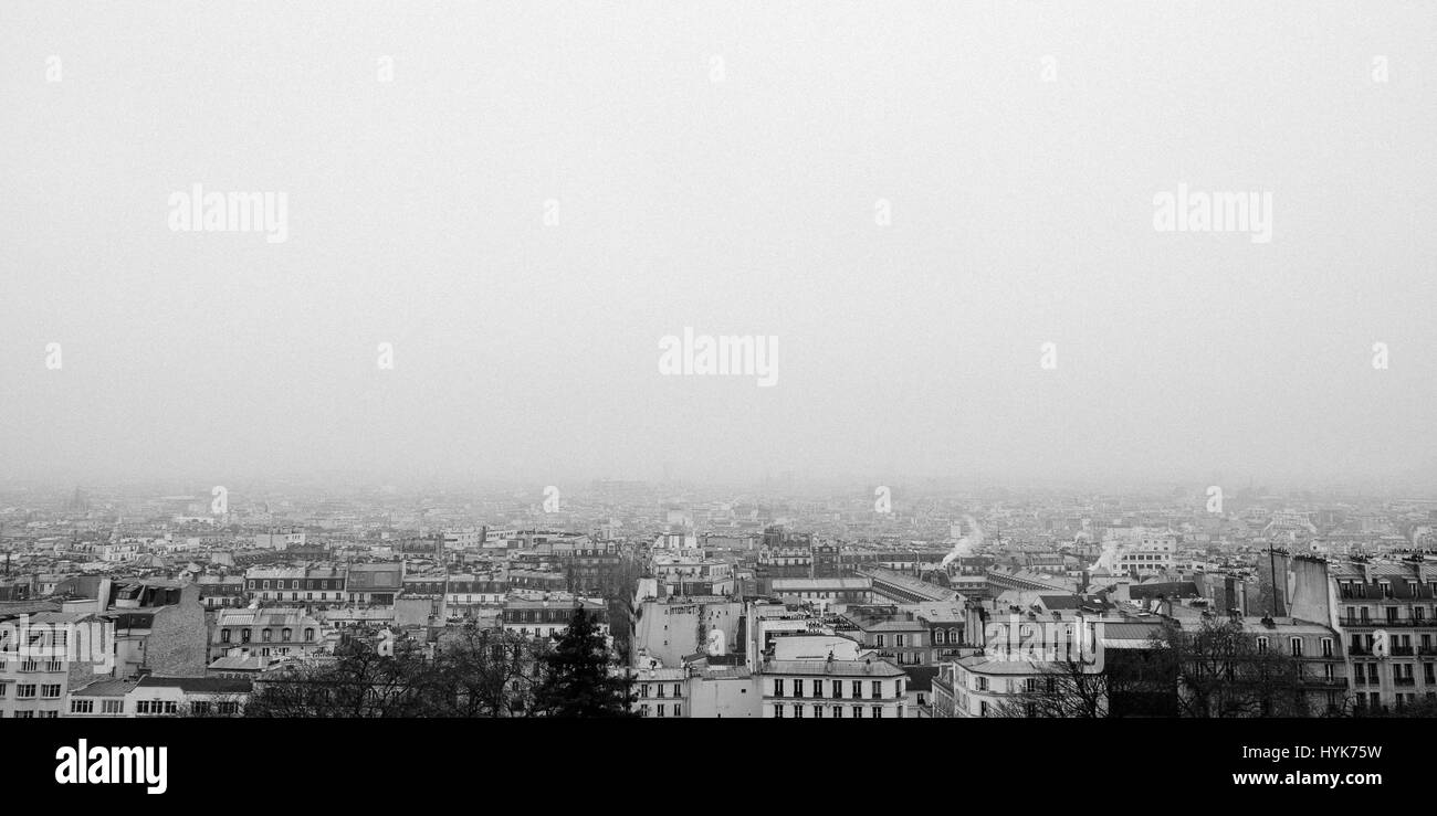 Nebbia a Parigi Foto Stock