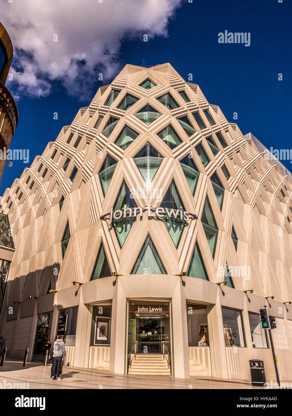 Esterno del John Lewis Store a Victoria Gate, Leeds, Regno Unito. Foto Stock