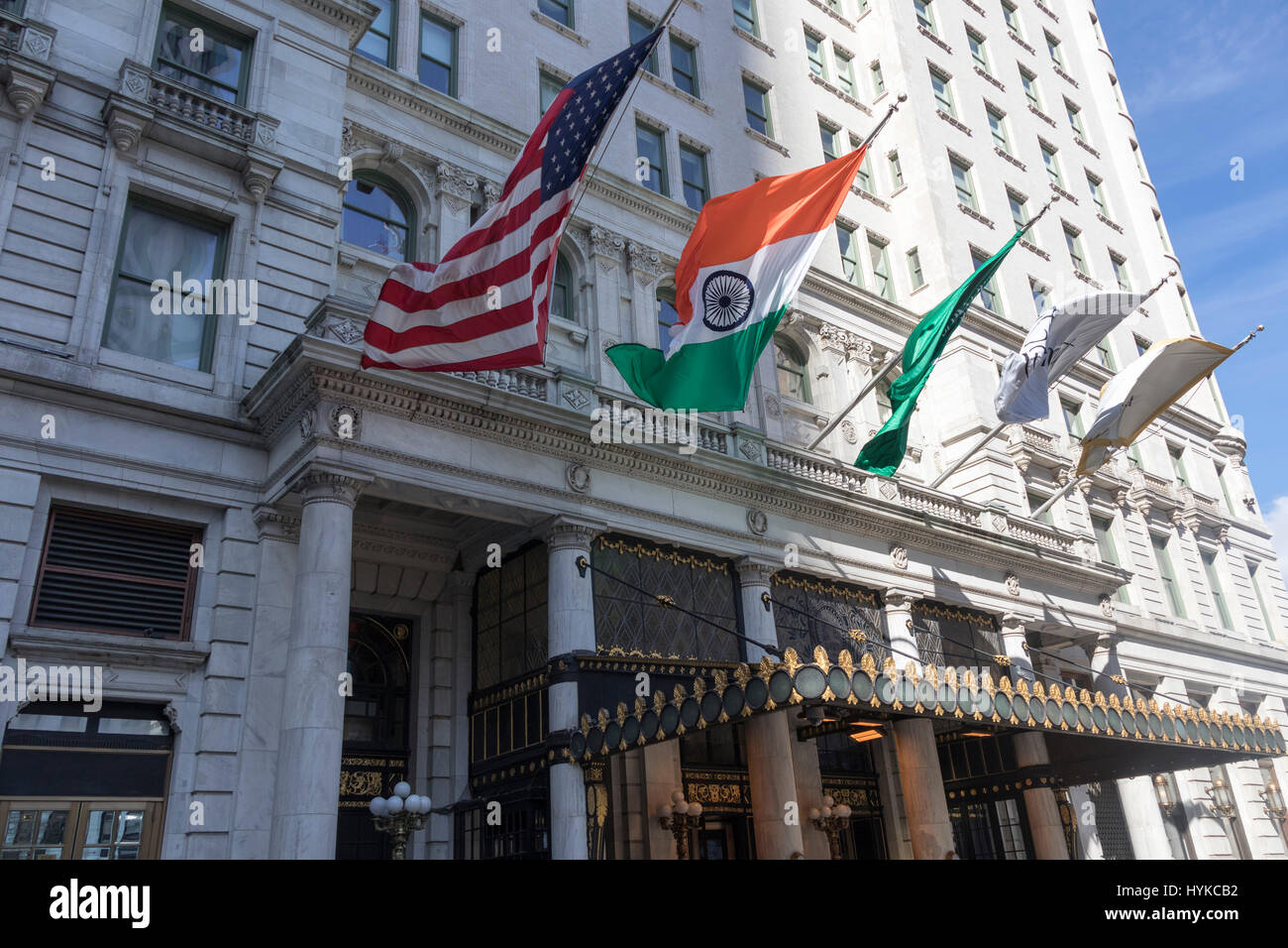 Ingresso, il Plaza hotel di Midtown Manhattan, a New York City Foto Stock