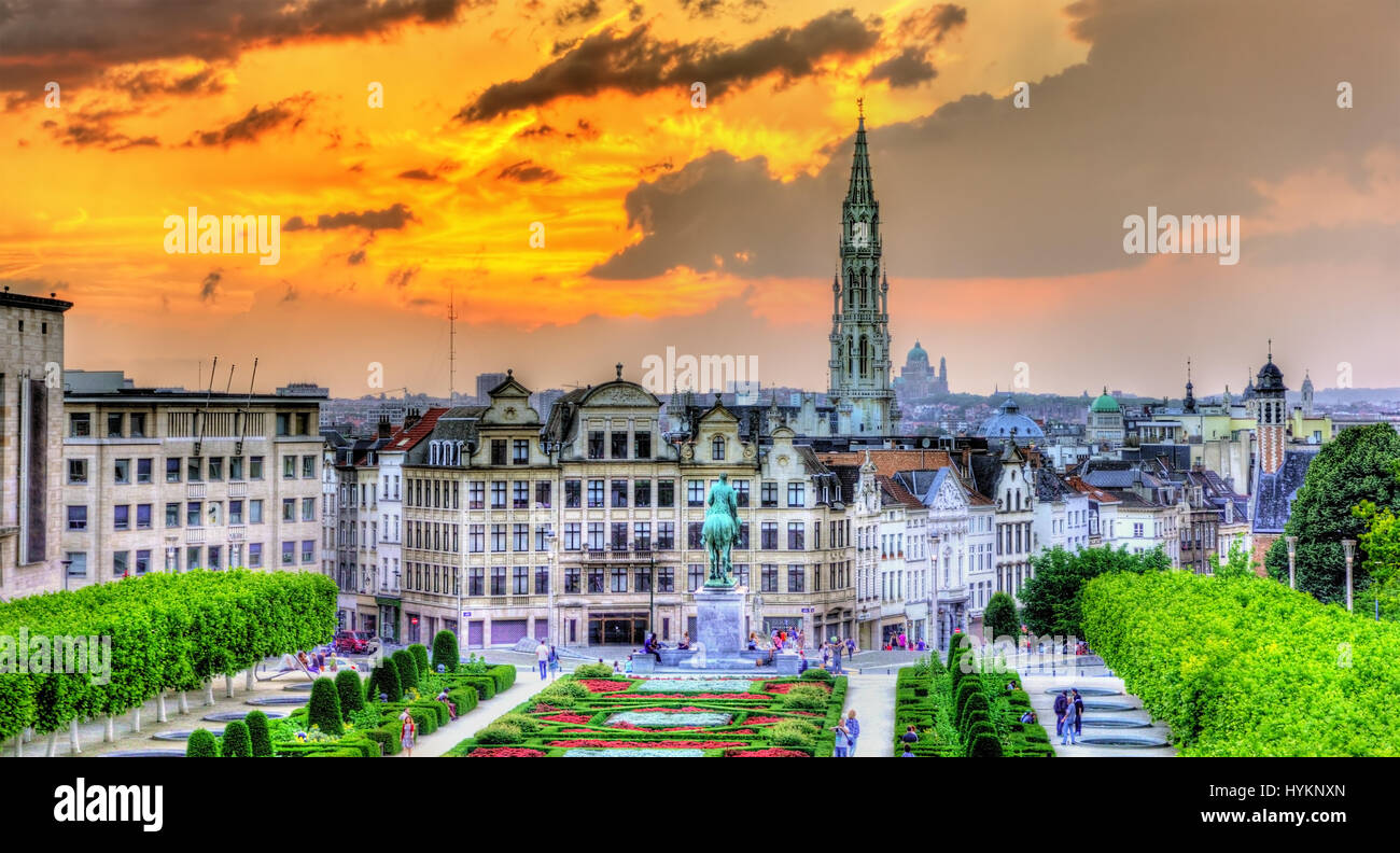 Tramonto spettacolare su Bruxelles - Belgio Foto Stock