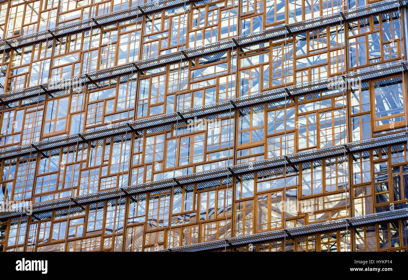 La smaltatura dell'Europa edificio, la futura sede della Comunità europea Foto Stock