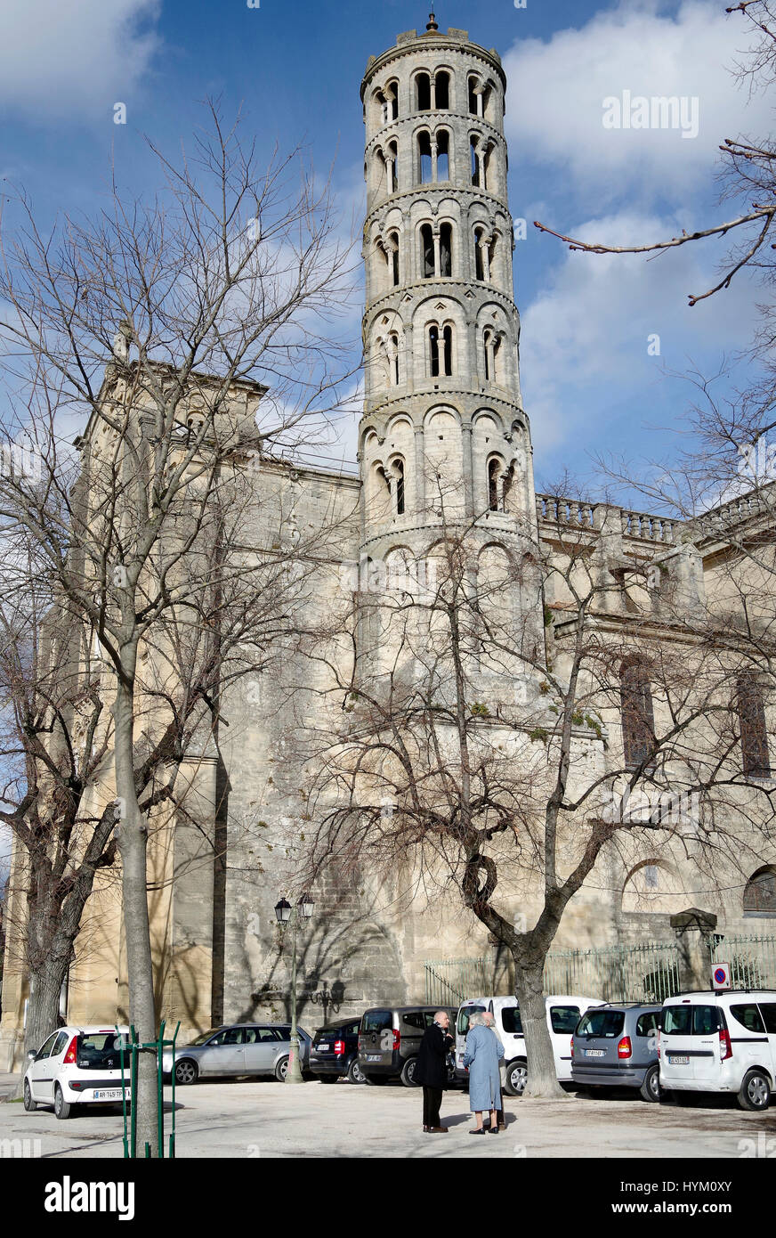 Tour fenestrelle, campanile di ex cattedrale romanica di Uzès, Francia meridionale Foto Stock