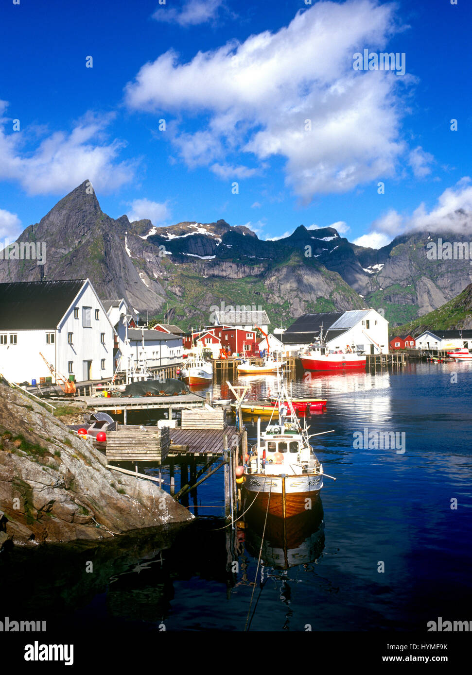 Reine village, Hamnoy, Moskenes, Isole Lofoten in Norvegia Foto Stock