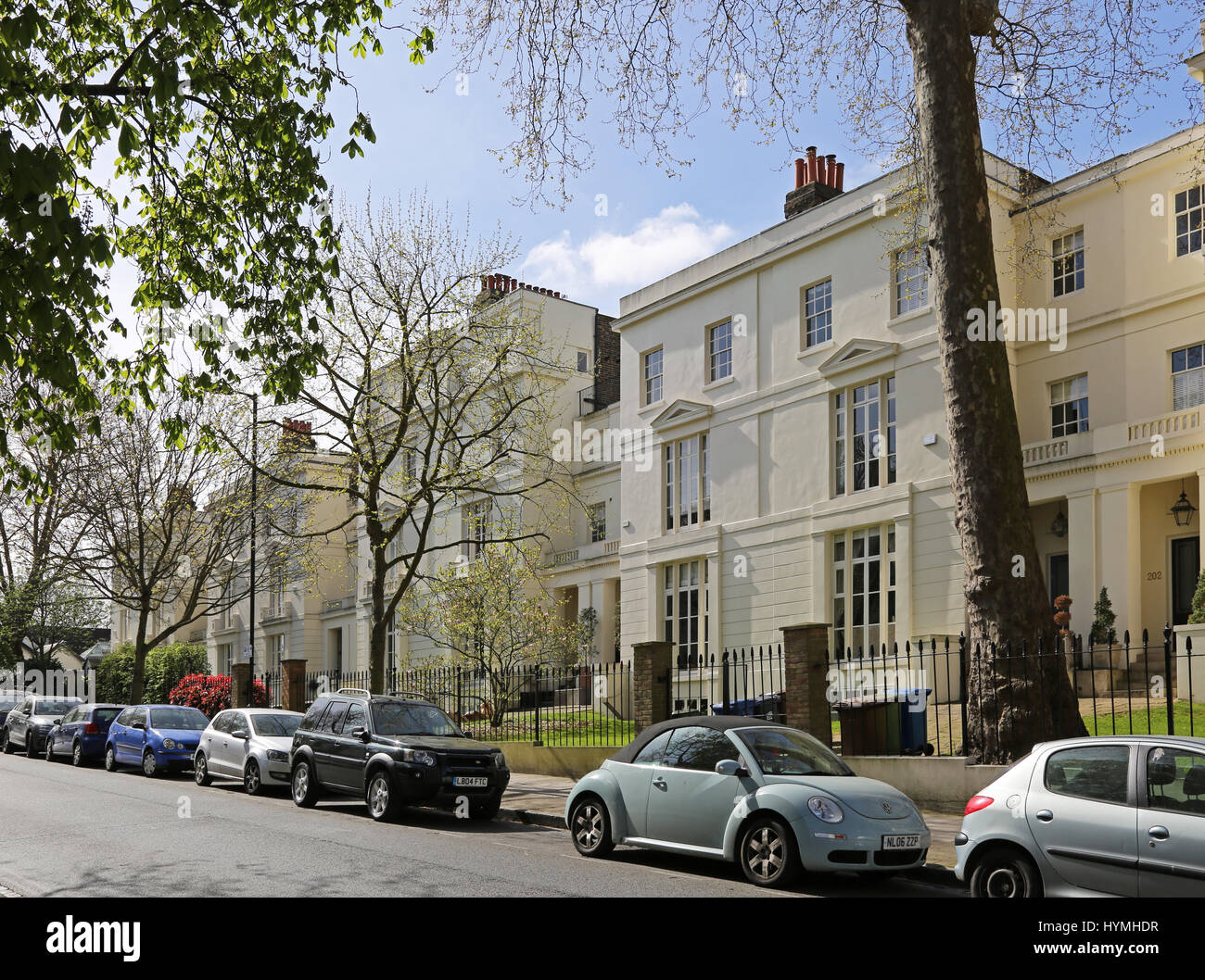 Case in stile Georgiano all'estremità meridionale di Camberwell Grove, uno del sud di Londra più eleganti strade. Foto Stock