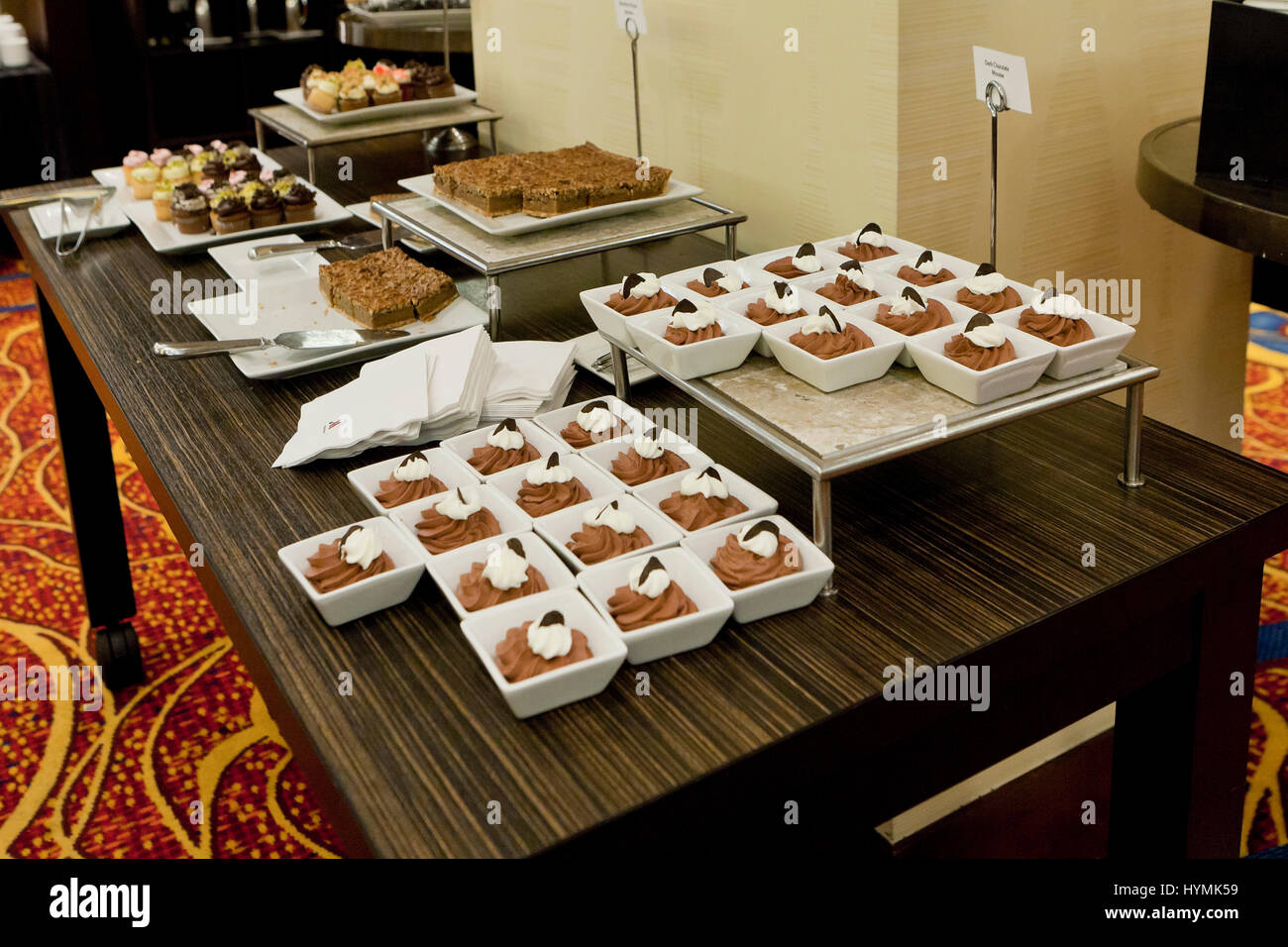 Tabella di dessert al business meeting pranzo - USA Foto Stock