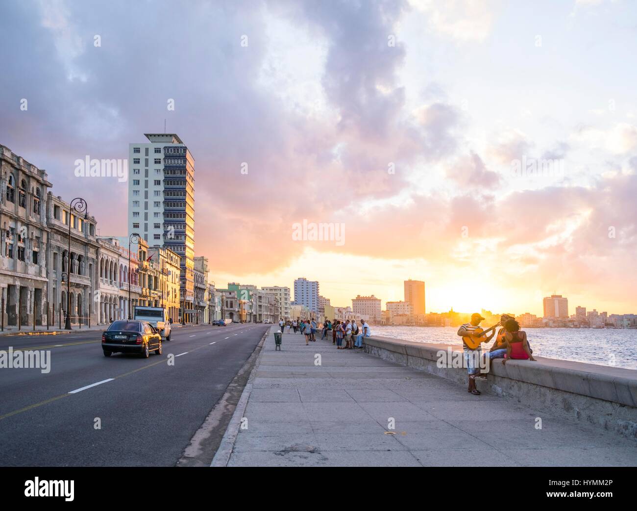 Vista al tramonto di Malecon, La Habana, Havana, Cuba Foto Stock