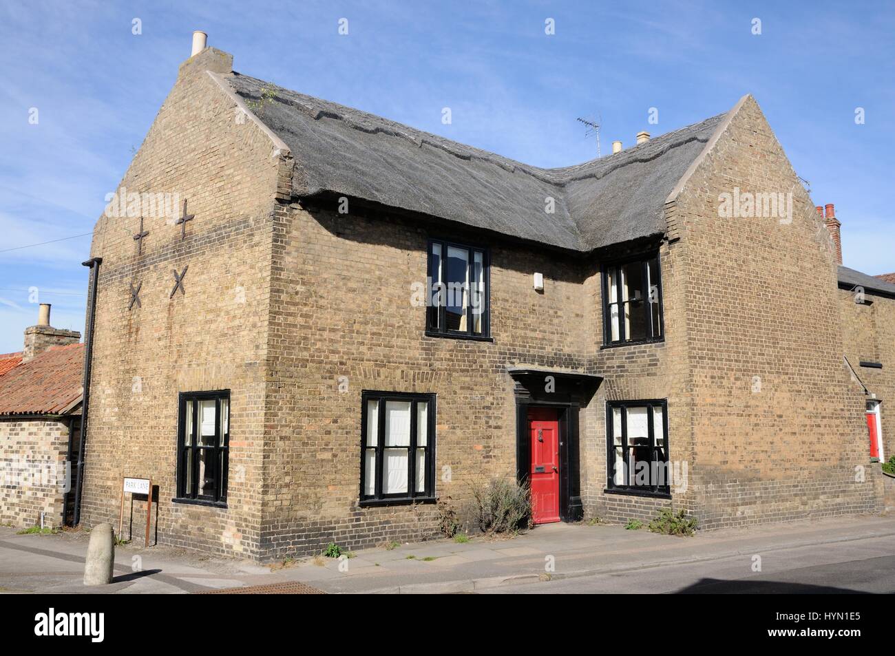 Con il tetto di paglia n. 48 Church Street, Whittlesey, Cambridgeshire Foto Stock