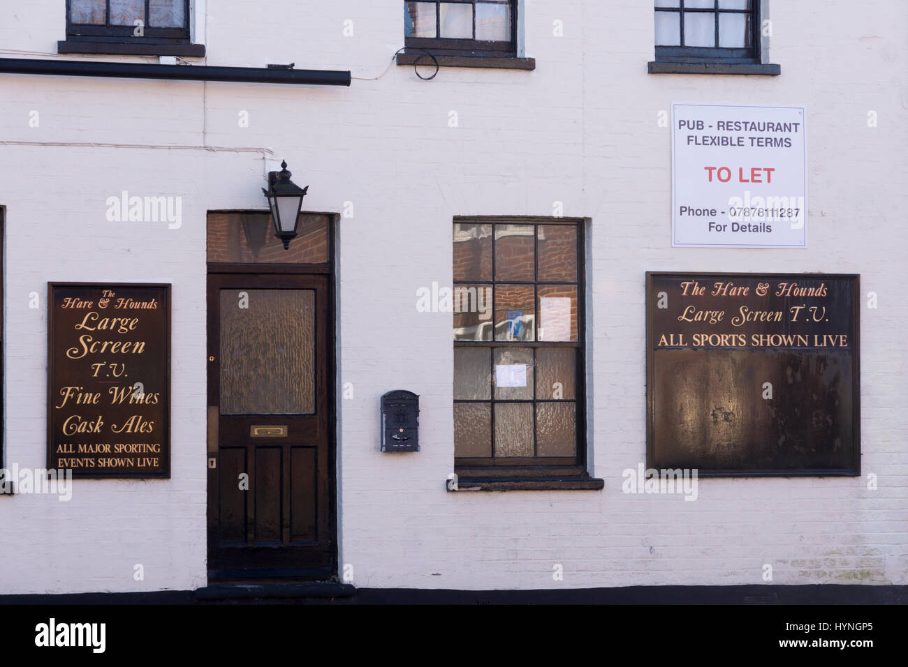 Un break pub che ha chiuso in Basingstoke Foto Stock