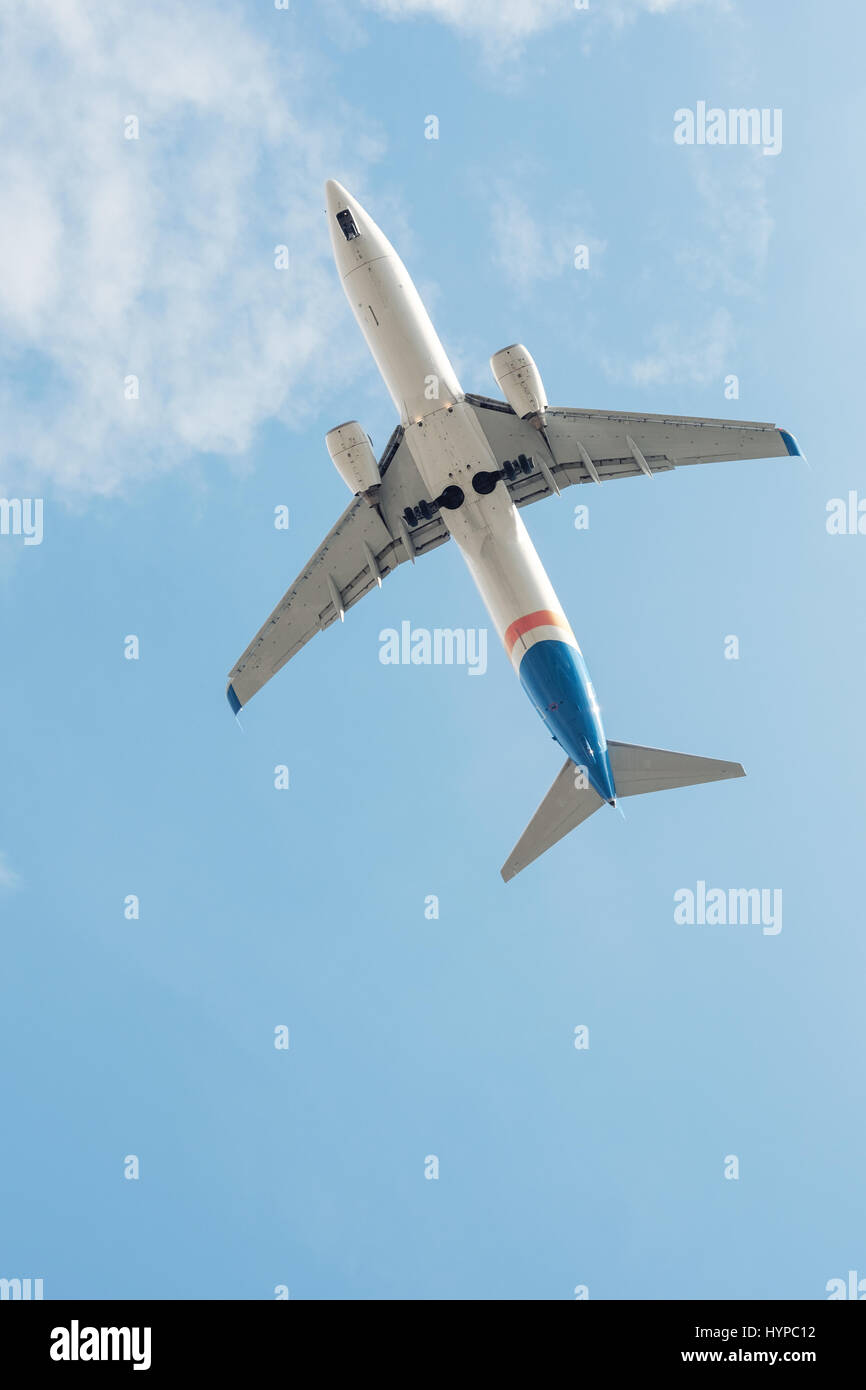 Volo aereo, Cielo e nubi in background Foto Stock