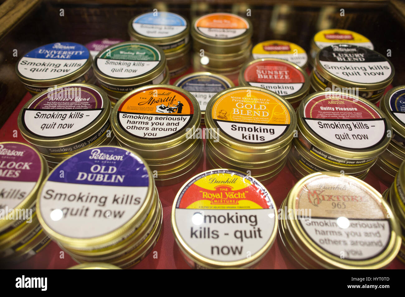 James Fox J, più antico cigar shop a Londra stabilito da Robert Lewis nel 1787, mercanti di sigari su St Jame's Street, Londra, Inghilterra, Regno Unito Foto Stock