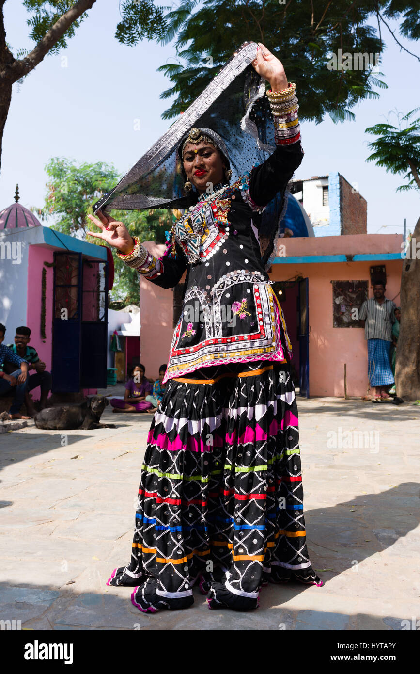Ballerino di serpente di Kalbelia nomadi del Rajasthan, India Foto Stock