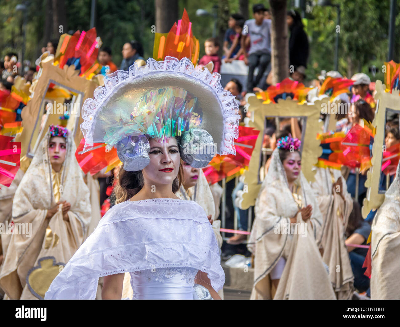Il giorno dei morti (Dia de los Muertos) sfilano in Città del Messico - Messico Foto Stock