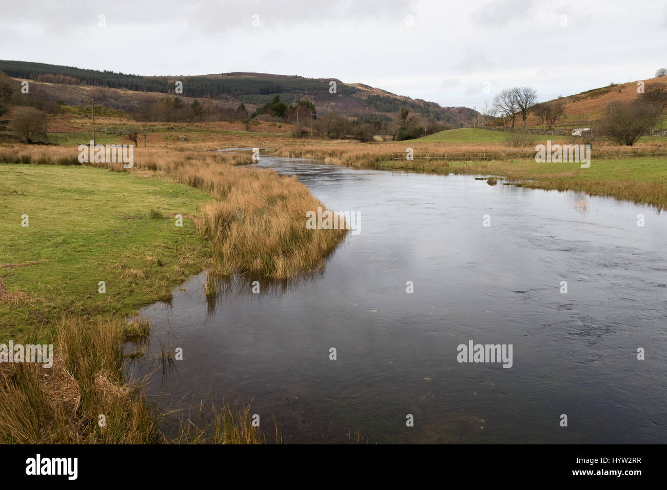 Inondati Afon Gwyfrai nel Parco Nazionale di Snowdonia, Galles Foto Stock