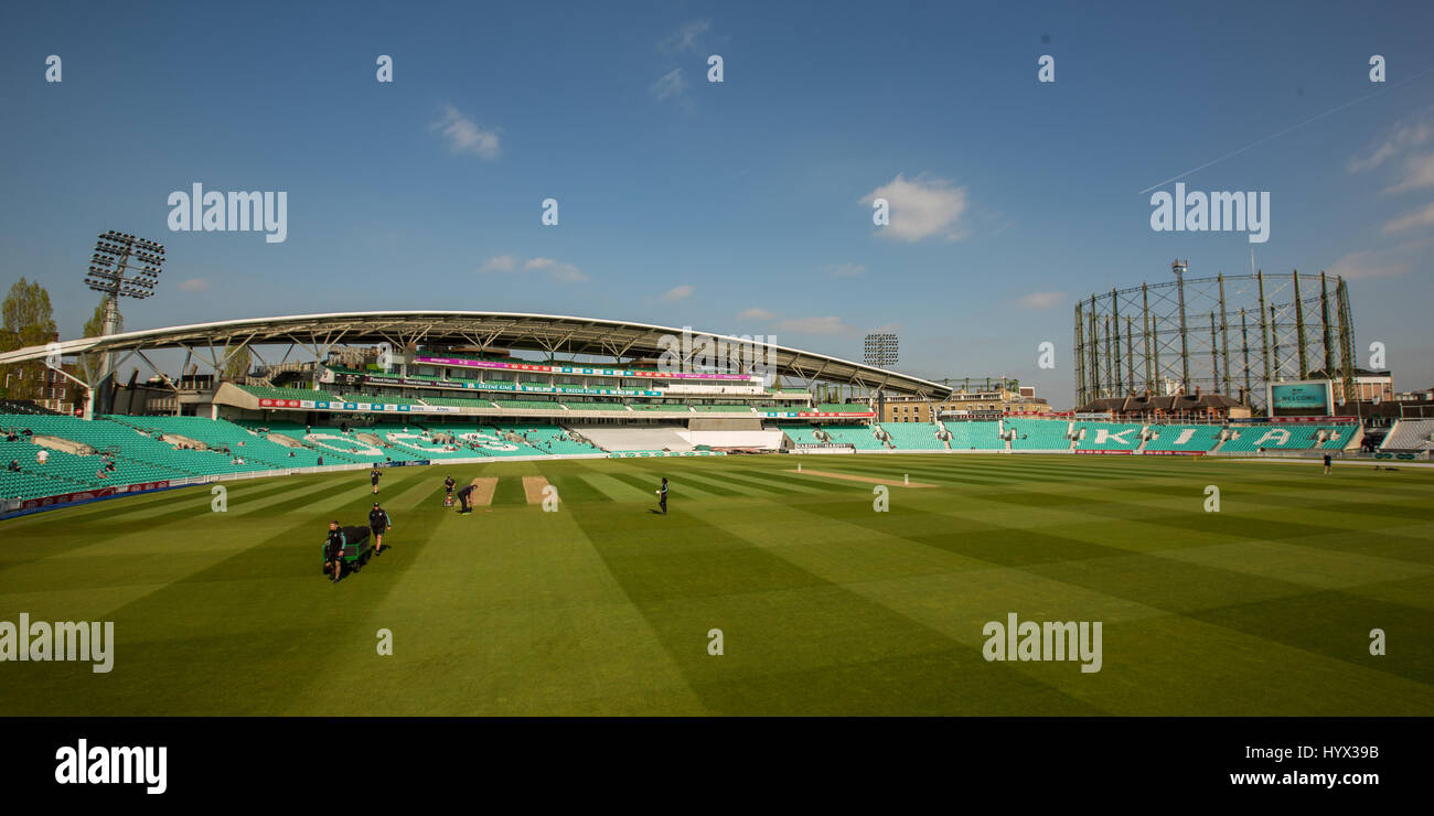 Londra, Regno Unito. 7 apr, 2017. La Kia ovale prima di iniziare il gioco per Surrey contro Warwickshire il giorno 1 della contea di Specsavers partita di campionato. Credito: David Rowe/Alamy Live News Foto Stock